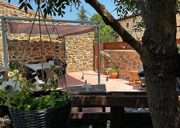 Dom wakacyjny El Rotejar El Royo